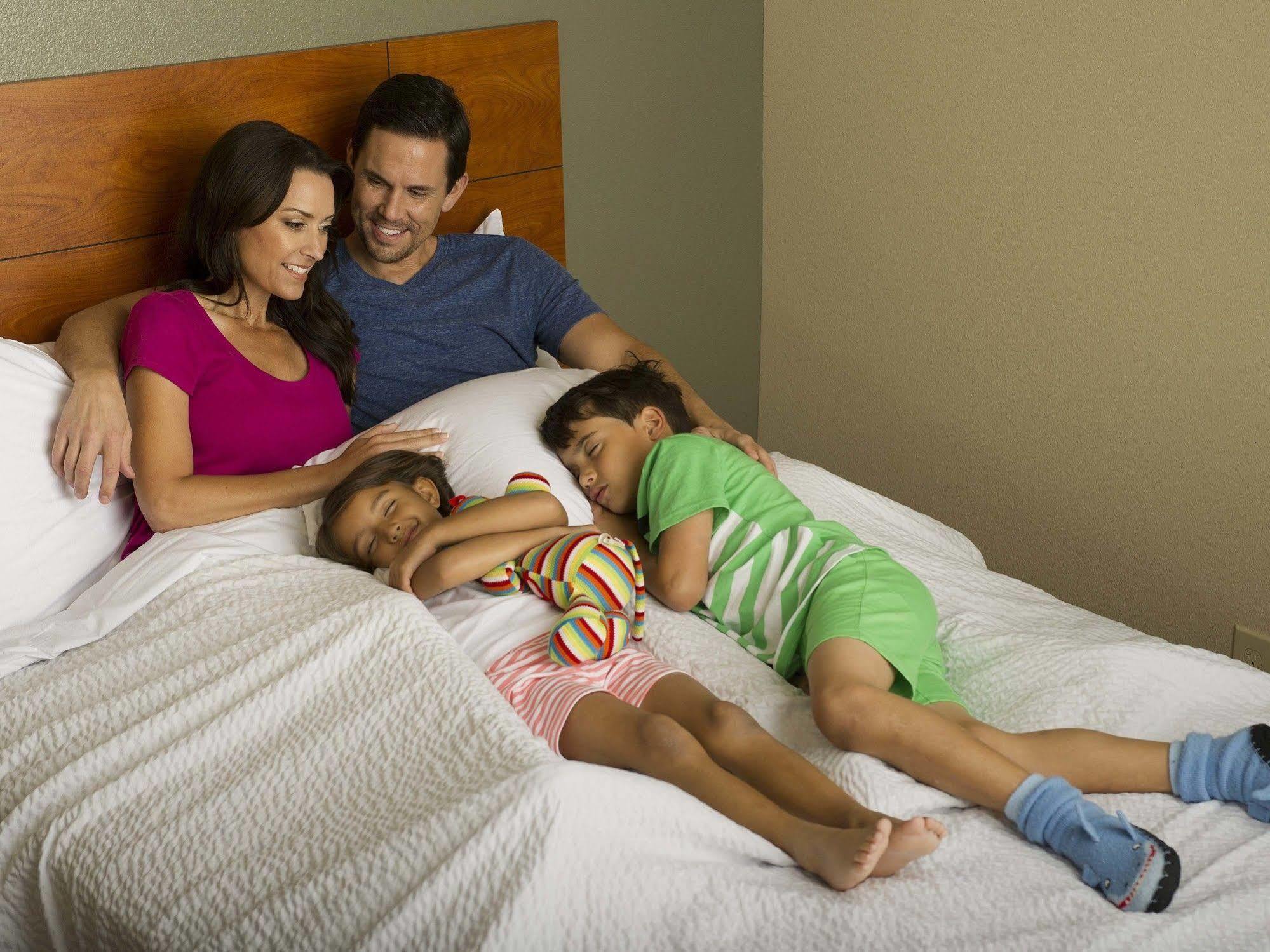 Extended Stay America Select Suites - Wichita - Airport Buitenkant foto